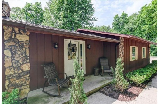 6211 Knollwood Drive, Oregon, WI 53575