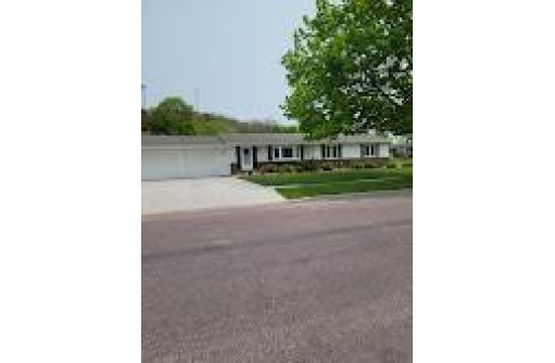 1230 Hemlock Drive, Reedsburg, WI 53959