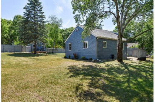 W10706 County Road V, Poynette, WI 53955