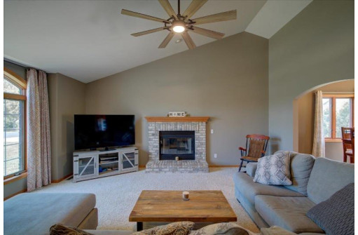 1491 Chadsworth Drive, Sun Prairie, WI 53590