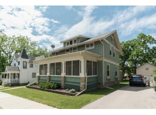 213 W Rollin Street Edgerton, WI 53534