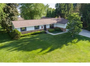 6499 Gina Lane DeForest, WI 53532