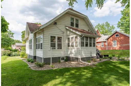 539 3rd Avenue, Baraboo, WI 53913