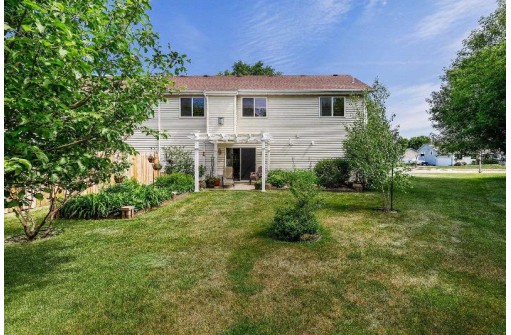 431 Morningside Drive, Deerfield, WI 53531-9492