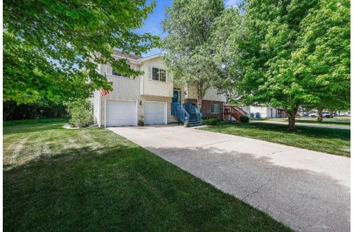 431 Morningside Drive, Deerfield, WI 53531-9492