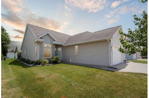 2912 N Wright Road 2, Janesville, WI 53546