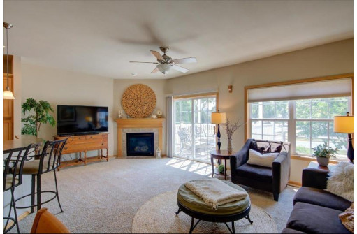 620 Bear Claw Way, Middleton, WI 53562