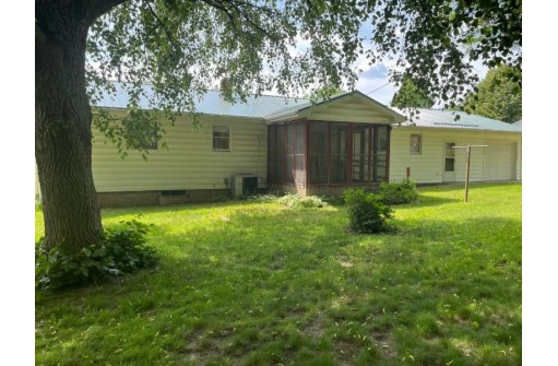 909 N Bequette Street, Dodgeville, WI 53533