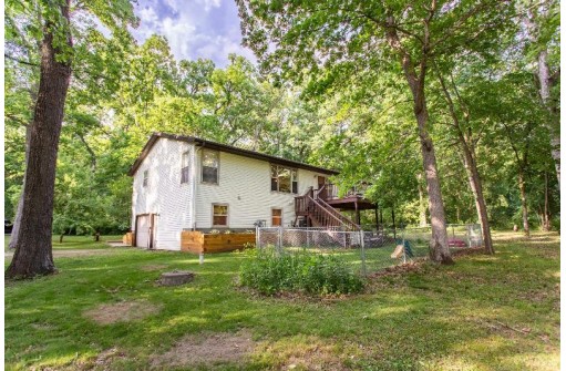 W826 Taylor Trail, Brodhead, WI 53520