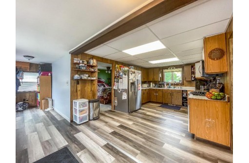 256 W Oak Grove Street, Juneau, WI 53039