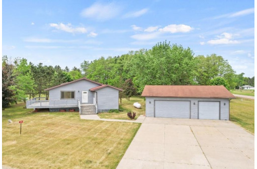 3395 3rd Drive, Oxford, WI 53952