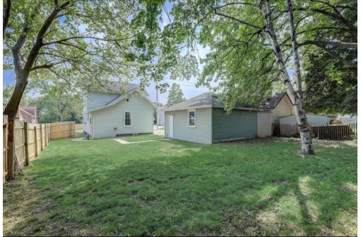 114 E Davis Street, Beaver Dam, WI 53916