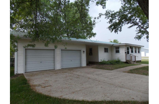 1801 W 2nd Avenue, Brodhead, WI 53520