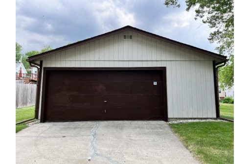 416 Linde Street, DeForest, WI 53532