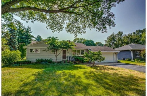 5302 Maywood Road, Monona, WI 53716