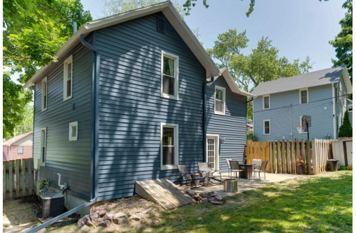 609 Ridge Street, Stoughton, WI 53589