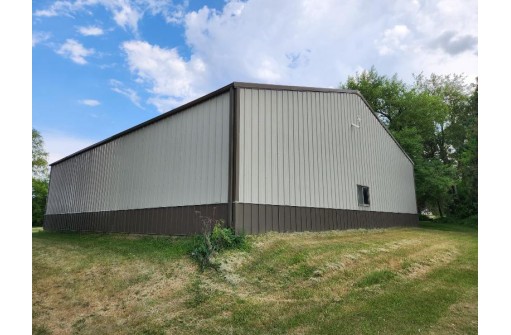 W4101 Moore Road, Rio, WI 53960