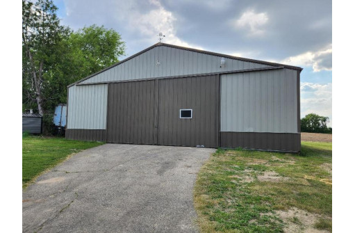 W4101 Moore Road, Rio, WI 53960