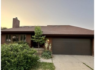 7116 Spring Hill Drive Middleton, WI 53562