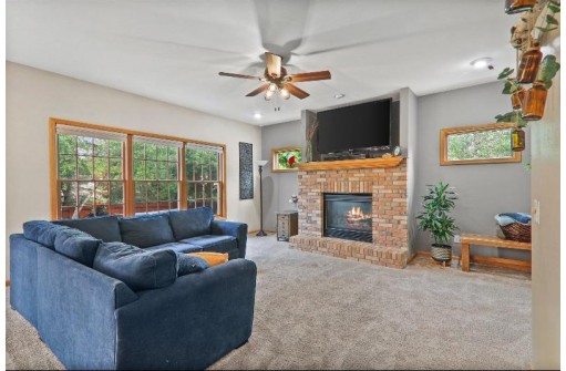 7201 Countrywood Lane, Madison, WI 53719