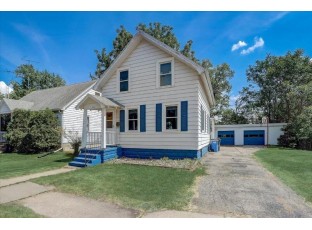 512 E Edgewater Street Portage, WI 53901