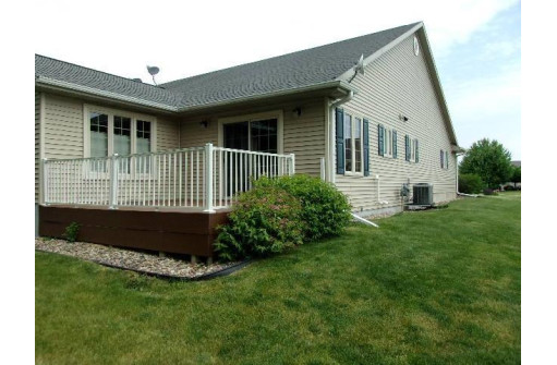 1465 Jody Circle 2465, Platteville, WI 53818-0000