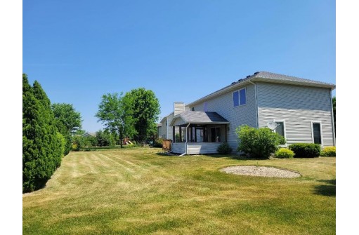 816 Valley View Drive, Stoughton, WI 53589