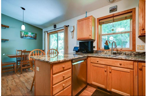 2918 Wayland Drive, Madison, WI 53713