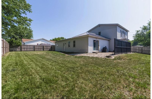 1607 Crawford Street, Baraboo, WI 53913