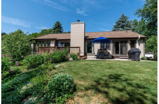 1104 Wimbleton Way, Waunakee, WI 53597