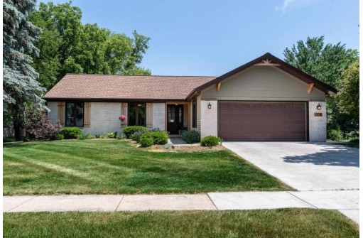 1104 Wimbleton Way, Waunakee, WI 53597