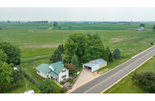 3203 County Road O, Platteville, WI 53818