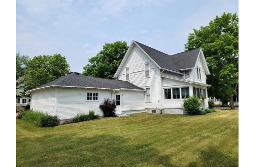 701 1st Center Avenue, Brodhead, WI 53520