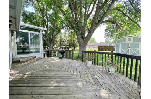 425 Hart Drive, Clinton, WI 53525-9101