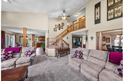 1851 Barrington Drive, Sun Prairie, WI 53590