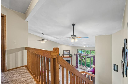 1851 Barrington Drive, Sun Prairie, WI 53590