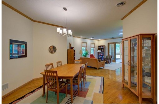 5418 Old Middleton Road 103, Madison, WI 53705