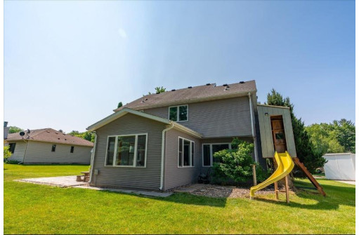 957 Red Tail Ridge, Oregon, WI 53575