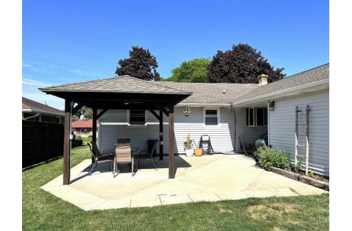 704 28th Avenue, Monroe, WI 53566