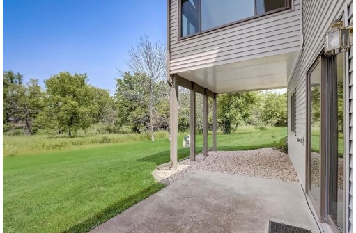 29 Village Homes Drive, Waunakee, WI 53597