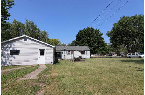 1707 S Osborne Avenue, Janesville, WI 53546