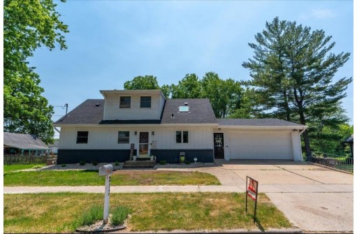 217 Golden Lane, Milton, WI 53536