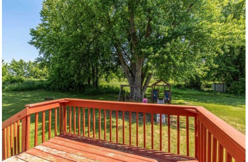 124 Lakewood Terrace, Marshall, WI 53559