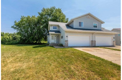 124 Lakewood Terrace, Marshall, WI 53559