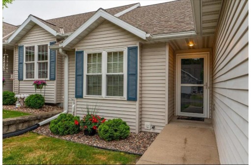 107 N Musket Ridge Drive, Sun Prairie, WI 53590