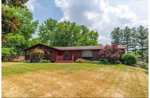 648 E Mallwood Drive, Edgerton, WI 53534