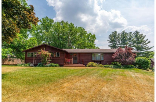 648 E Mallwood Drive, Edgerton, WI 53534