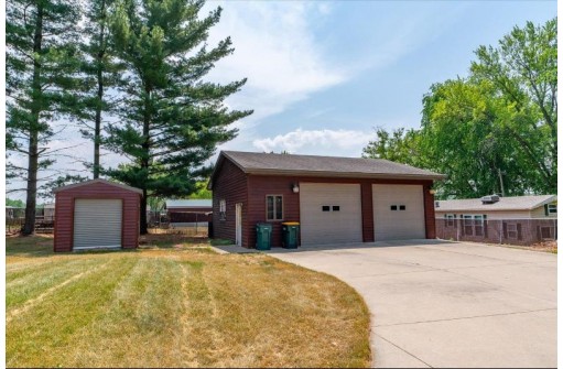 648 E Mallwood Drive, Edgerton, WI 53534