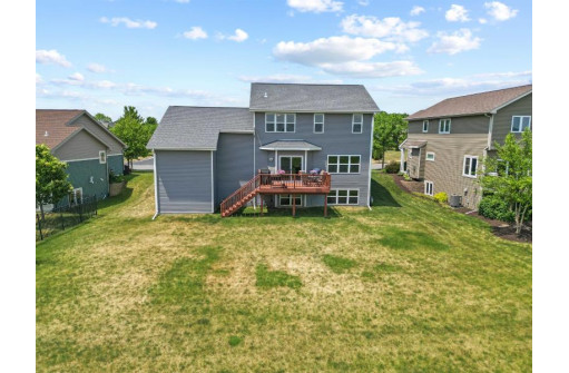 481 White Tail Drive, Sun Prairie, WI 53590