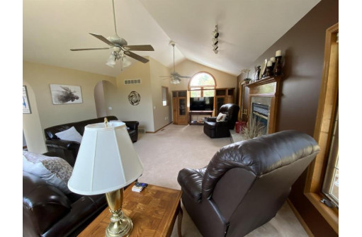 W5275 Sunny Lane, New Lisbon, WI 53950